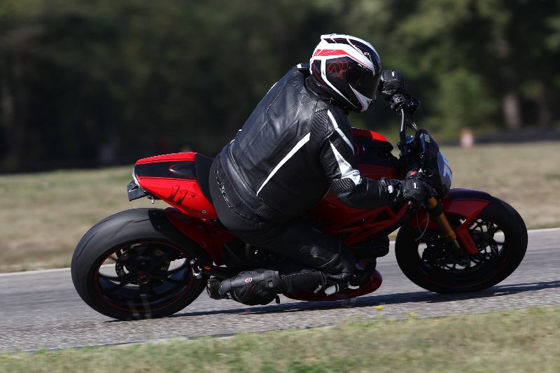 /Archiv-2018/55 17.09.2018 Moto Mader Fun Day ADR/Sportfahrer/backside